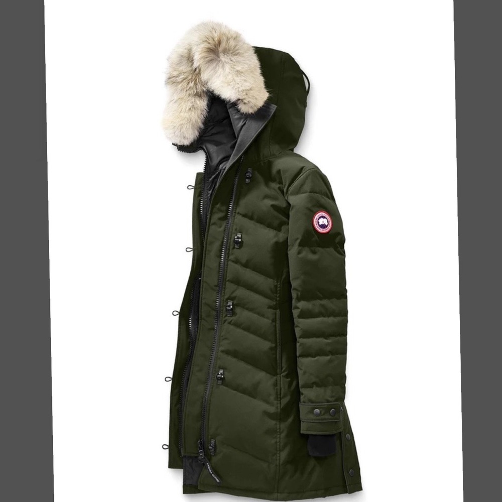 Canada Goose Loretta Parka in Military Green